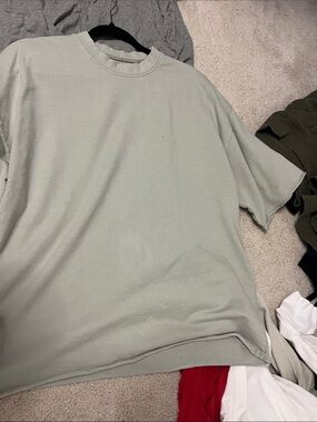 Men's Short-Sleeve Crewneck Tee